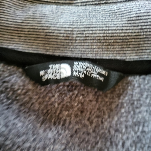 North Face Fleece Quarter Zip Pullover - Picture 3 of 3